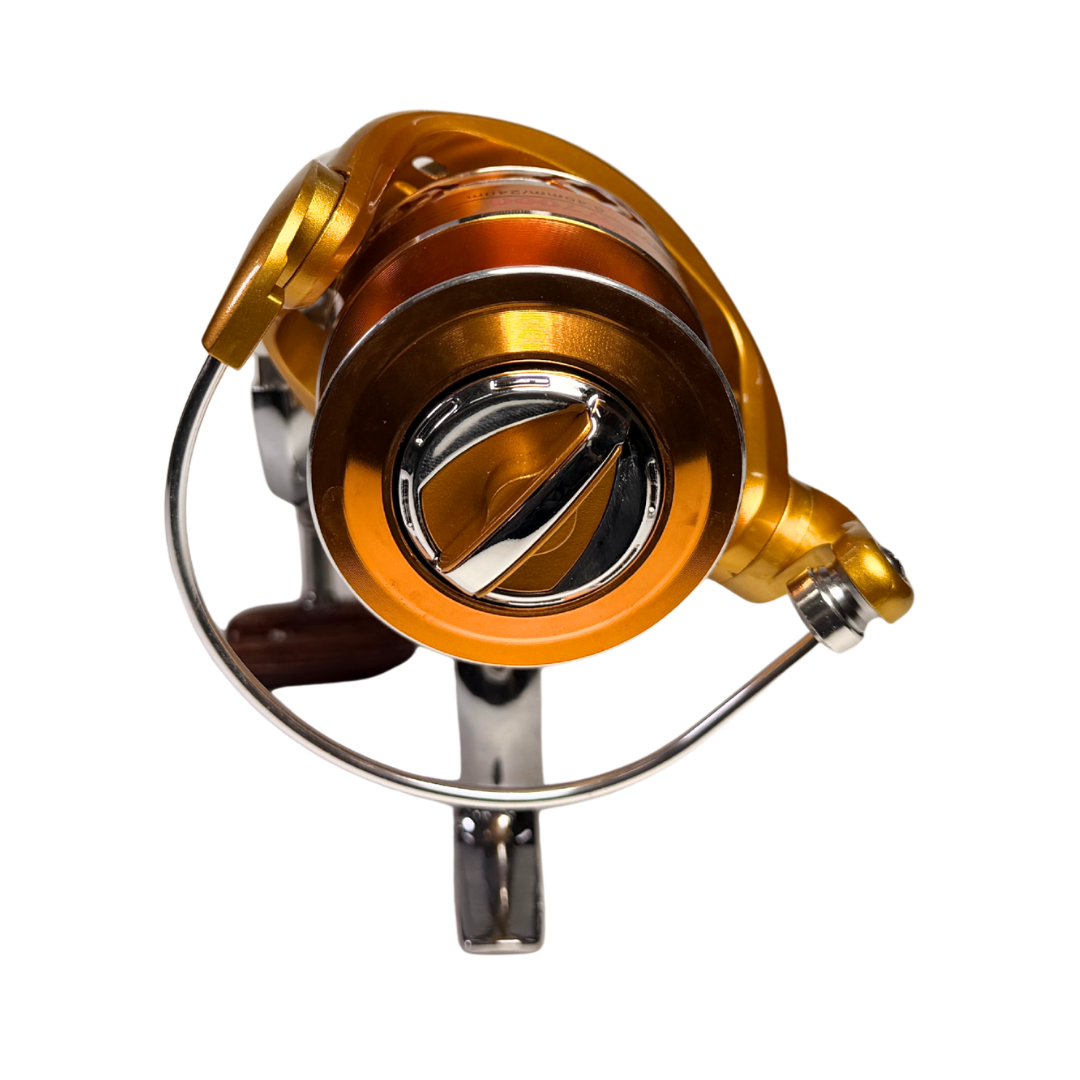 Carrete de Pesca LW7000 – Spinning 7000 Dorado